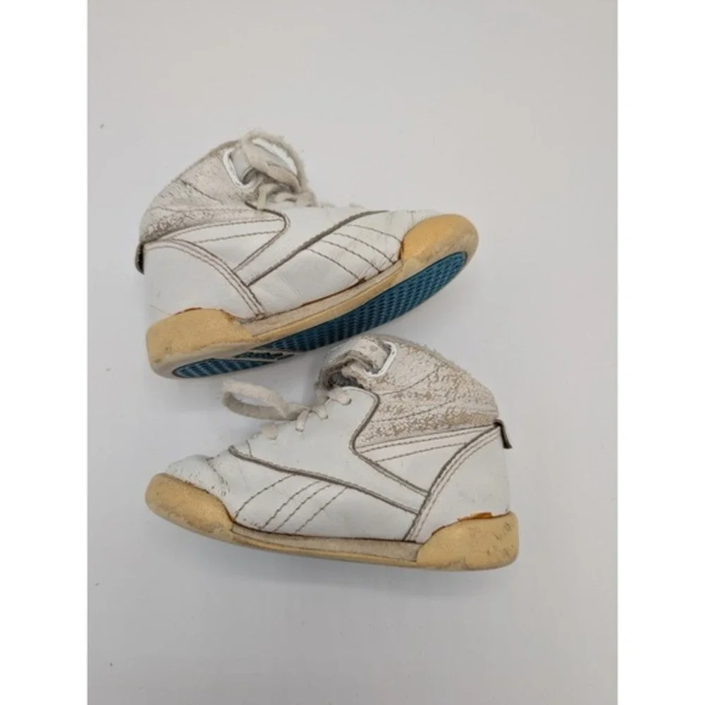 Vintage 1982 Reebok Infant Fitness Hi-Top Size 4 Shoes  - Korea‎